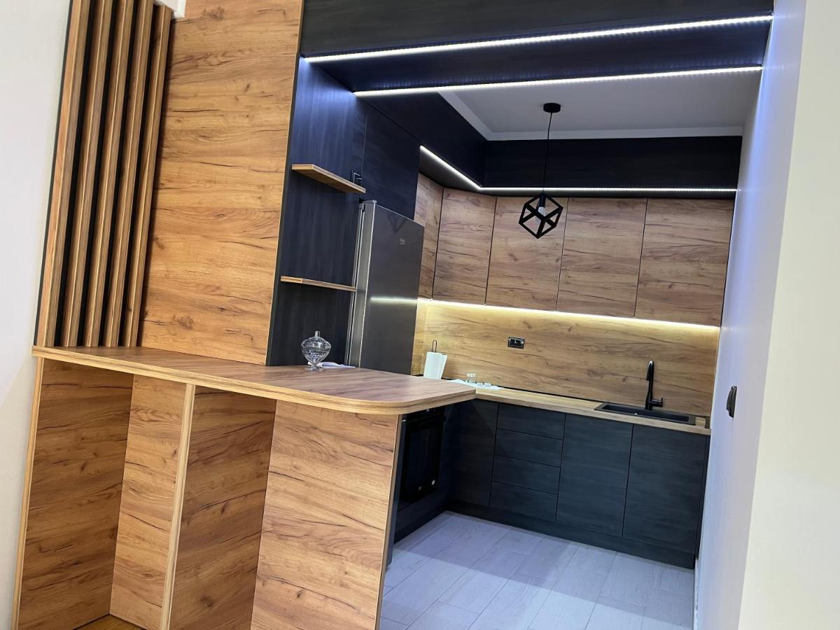 Stan Na Dan Viktor-Lukavica Apartment Sarajevo Ngoại thất bức ảnh