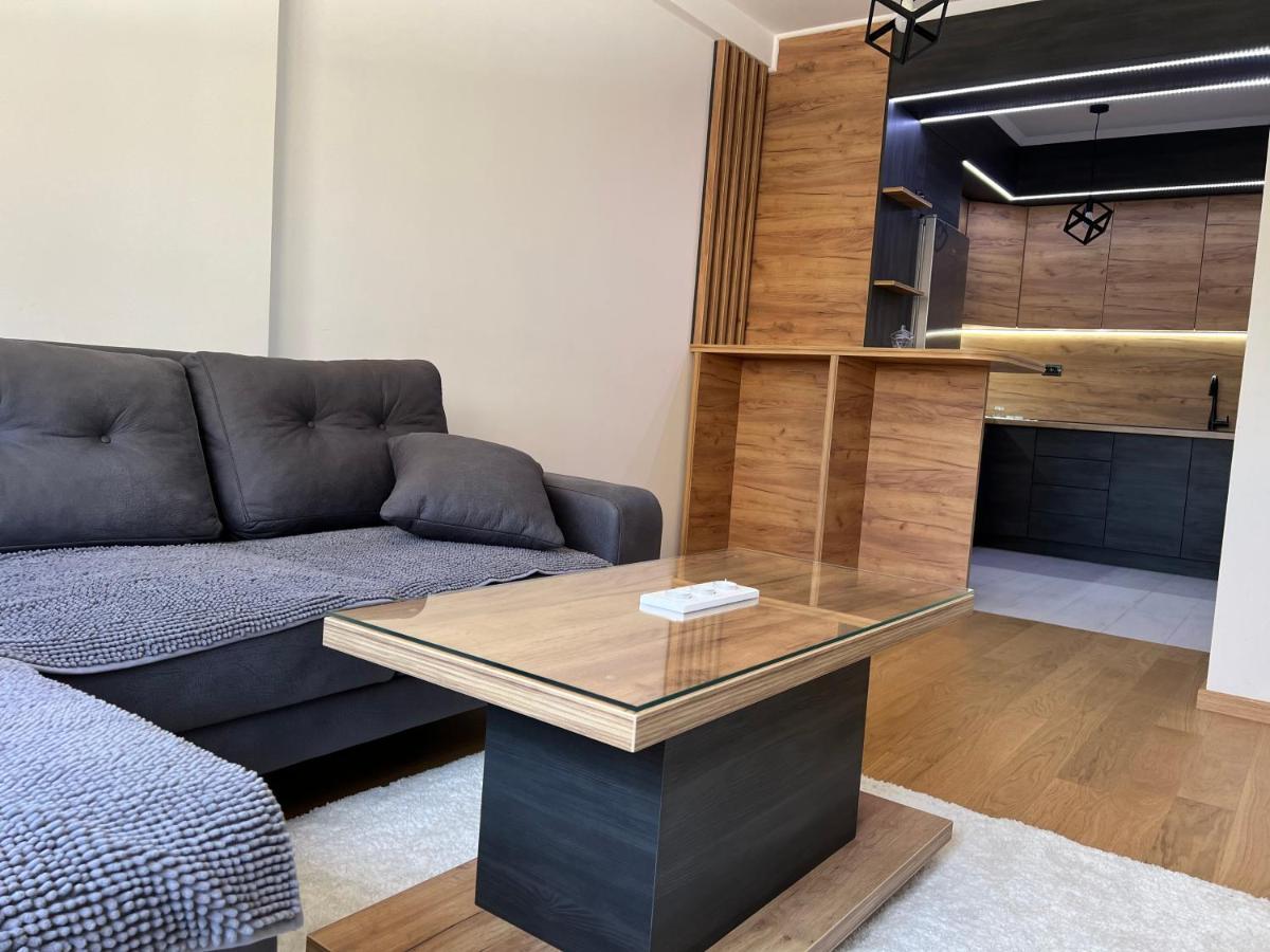 Stan Na Dan Viktor-Lukavica Apartment Sarajevo Ngoại thất bức ảnh