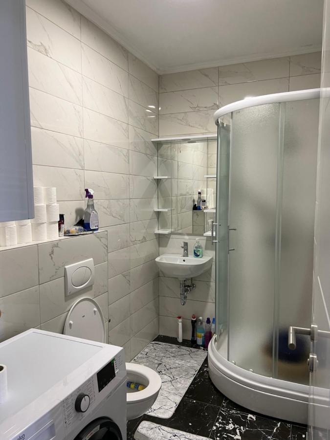 Stan Na Dan Viktor-Lukavica Apartment Sarajevo Ngoại thất bức ảnh