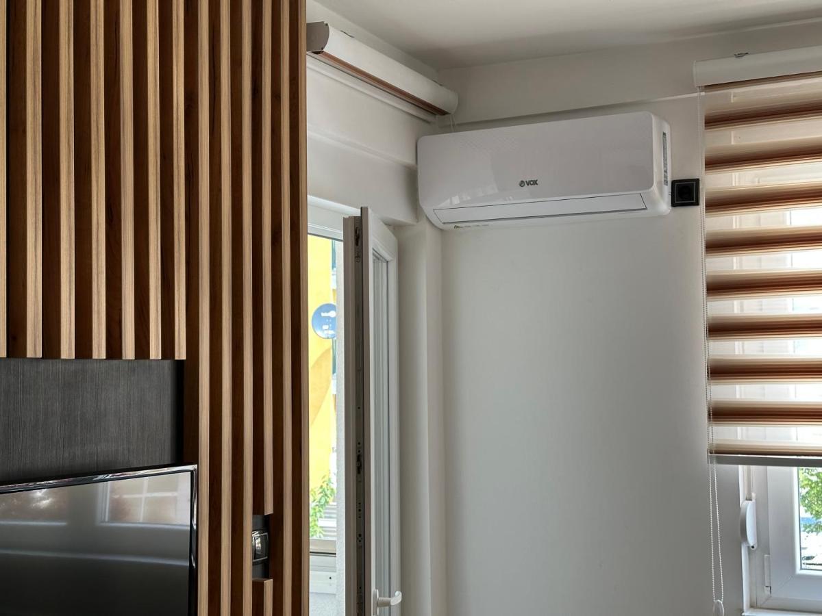 Stan Na Dan Viktor-Lukavica Apartment Sarajevo Ngoại thất bức ảnh